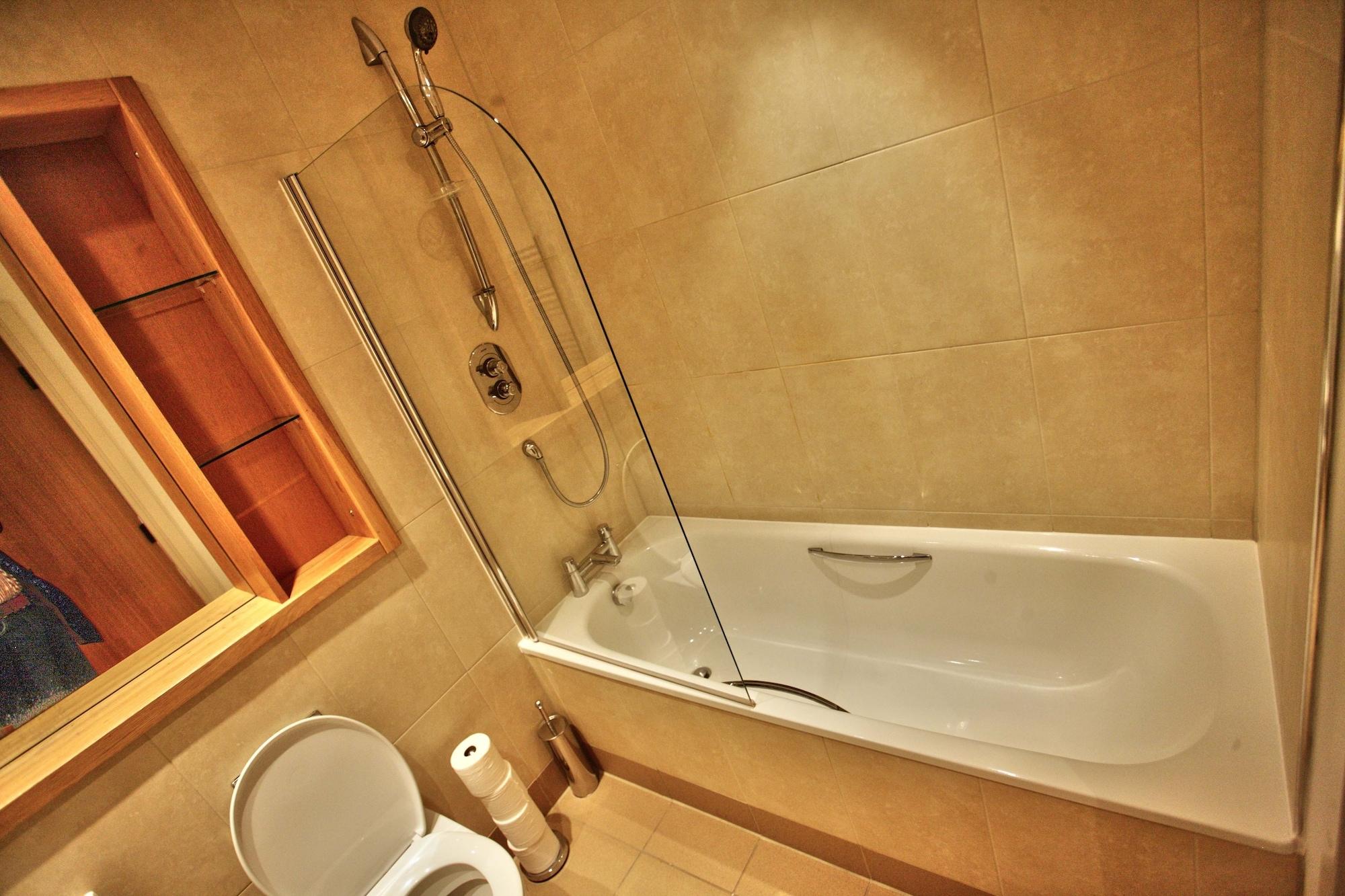 Quay Apartments Leeds Лидс Экстерьер фото