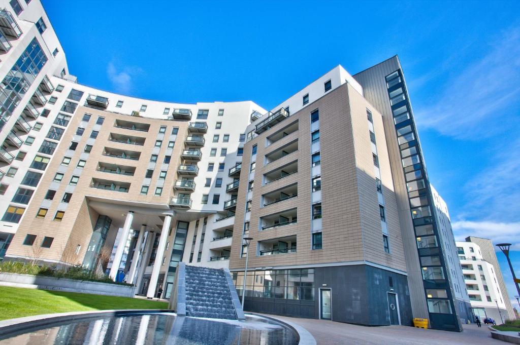 Quay Apartments Leeds Лидс Экстерьер фото